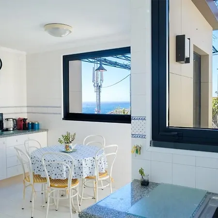 Ferienhaus Guestready - Sunny Retreat